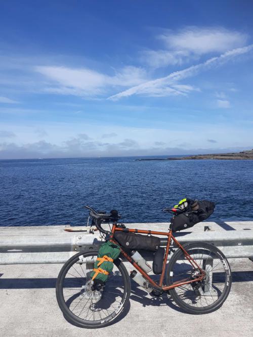 /the-cyclist-diary-v2/adventures/un-%C3%A9t%C3%A9-outre-manche/de-inishmore-%C3%A0-carrigaholt/Y6HmZogM_hu9796780452294175776.jpg